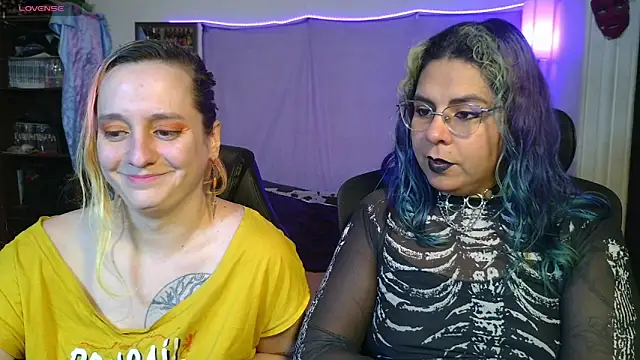 Evelan420 online show from April 20, 2026, 7:26 pm