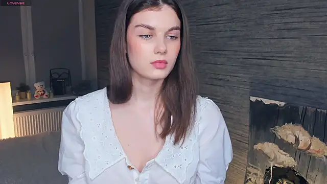 FloraDobb online show from March 15, 2025, 3:07 am