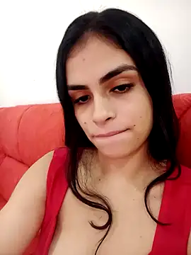 perolaa8 online show from February 10, 2025, 8:00 pm