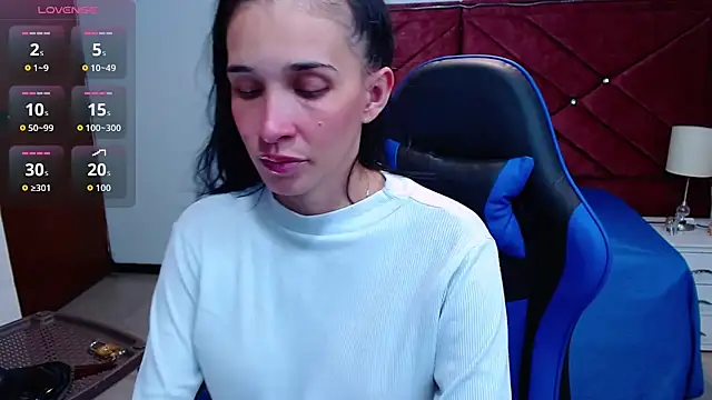 victoria adams07 online show from November 5, 2025, 7:47 pm