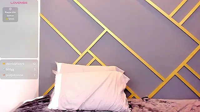 Alaia Colins online show from March 21, 2025, 7:22 am