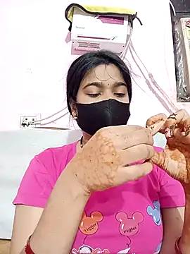 Snapshot of Simran-001 chatting on October 22, 2025, 7:02 pm Simran-001 online show from October 22, 2025, 7:02 pm