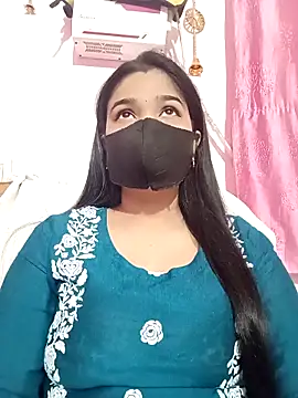 Snapshot of Simran-001 chatting on December 3, 2025, 11:52 am Simran-001 online show from December 3, 2025, 11:52 am