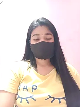 Simran-001 online show from March 22, 2026, 4:43 pm