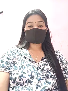 Simran-001 online show from April 13, 2026, 12:21 pm