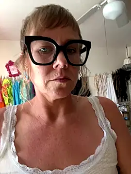 I am babydoll online show from October 16, 2025, 10:22 pm