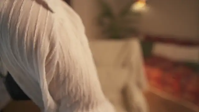 Sofa 01 online show from April 19, 2026, 3:44 pm