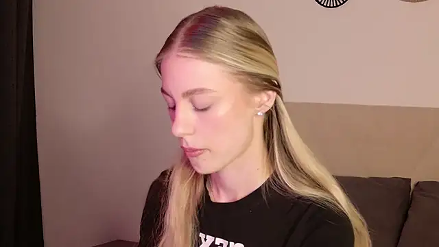 GabriellaOlsen online show from April 11, 2026, 5:50 pm