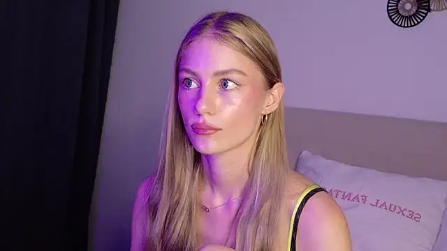 Snapshot of GabriellaOlsen chatting on July 22, 2026, 4:21 pm GabriellaOlsen online show from July 22, 2026, 4:21 pm