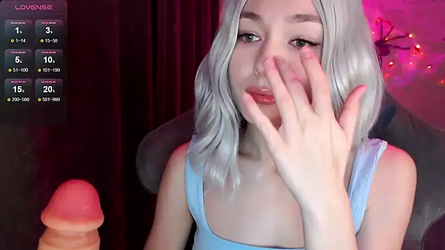 Ohmy Nora  online show from November 15, 2025, 9:43 pm