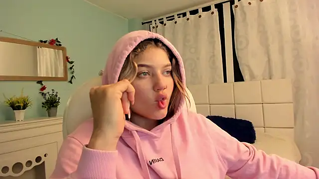 alaia greyy online show from February 11, 2025, 2:13 pm