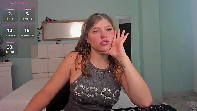 alaia greyy online show from March 20, 2025, 12:53 pm