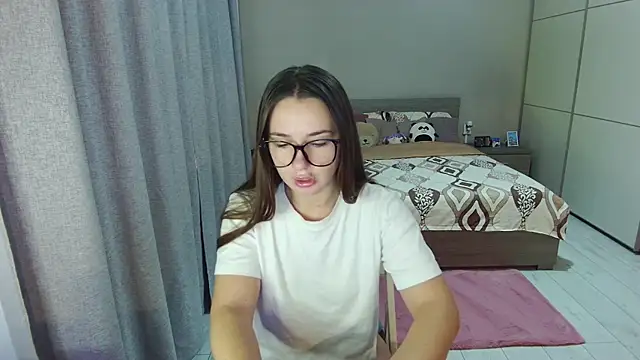 singletrouble online show from September 15, 2025, 7:08 am