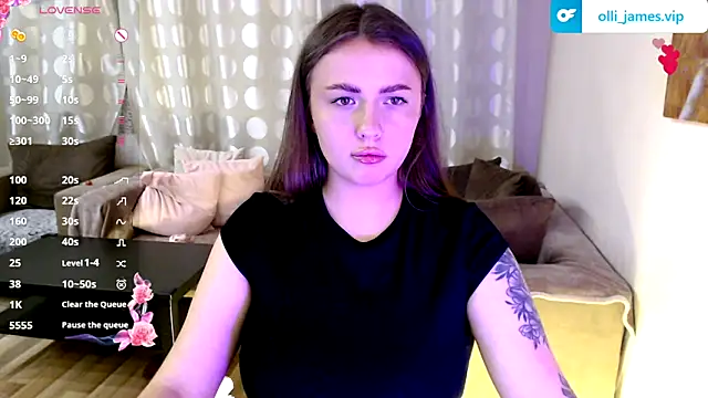 Snapshot of Ollie_James chatting on July 18, 2026, 9:18 pm Ollie James online show from July 18, 2026, 9:18 pm