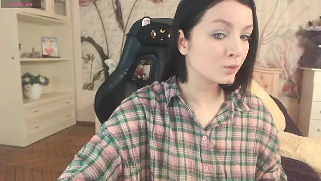 BritneyBarker online show from February 26, 2026, 5:06 am