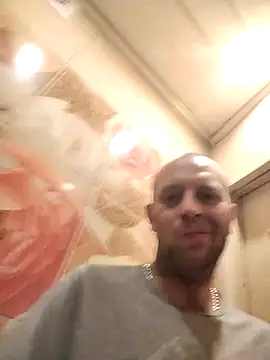 Snapshot of MaxDevilWhite chatting on November 3, 2025, 9:21 am MaxDevilWhite online show from November 3, 2025, 9:21 am