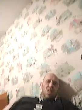 Snapshot of MaxDevilWhite chatting on November 15, 2025, 5:53 pm MaxDevilWhite online show from November 15, 2025, 5:53 pm