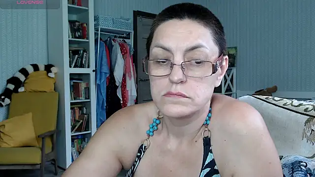 Snapshot of Soffya_Soy chatting on June 12, 2026, 8:02 am Soffya Soy online show from June 12, 2026, 8:02 am