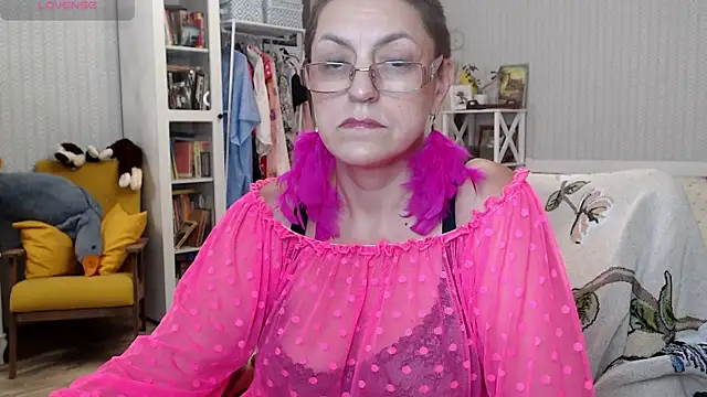 Snapshot of Soffya_Soy chatting on June 15, 2026, 7:27 pm Soffya Soy online show from June 15, 2026, 7:27 pm