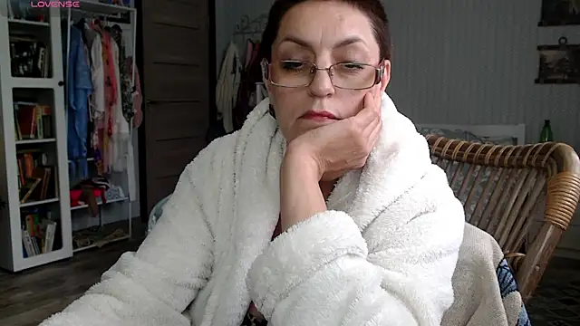 Snapshot of Soffya_Soy chatting on June 21, 2026, 7:11 am Soffya Soy online show from June 21, 2026, 7:11 am