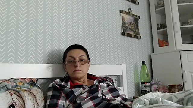 Snapshot of Soffya_Soy chatting on July 1, 2026, 11:34 am Soffya Soy online show from July 1, 2026, 11:34 am