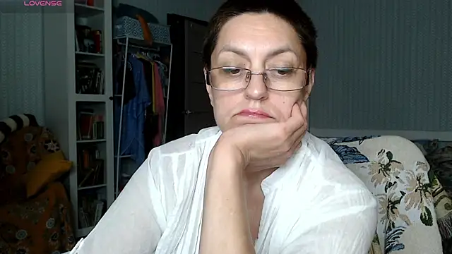 Snapshot of Soffya_Soy chatting on July 4, 2026, 7:20 pm Soffya Soy online show from July 4, 2026, 7:20 pm