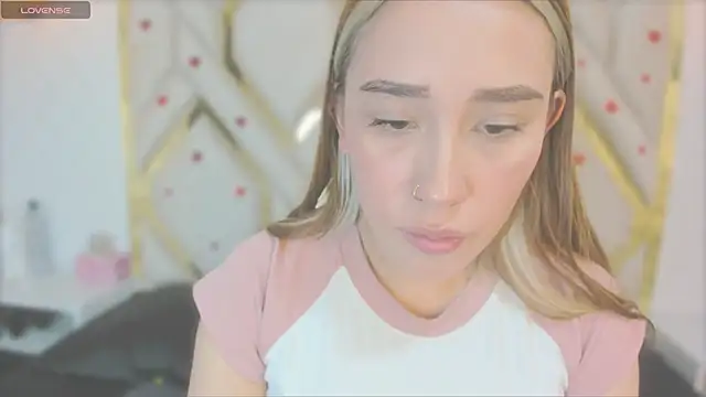 Lannajansen online show from March 21, 2025, 5:02 pm