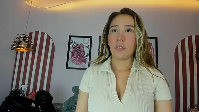 Lannajansen online show from September 21, 2025, 3:13 pm