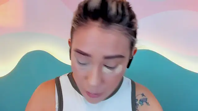 Lannajansen online show from December 19, 2025, 1:40 pm