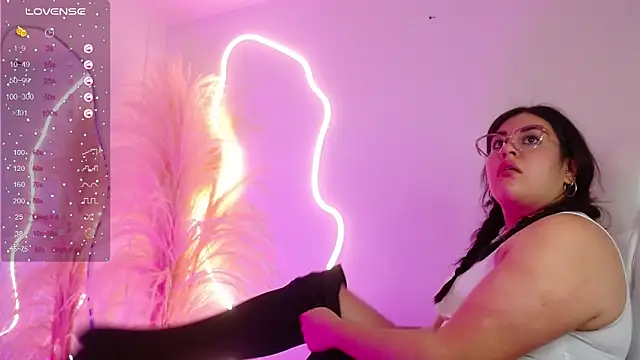 Sofi BBW online show from March 20, 2025, 12:32 pm