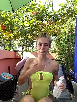 White Lu online show from February 21, 2026, 2:23 am