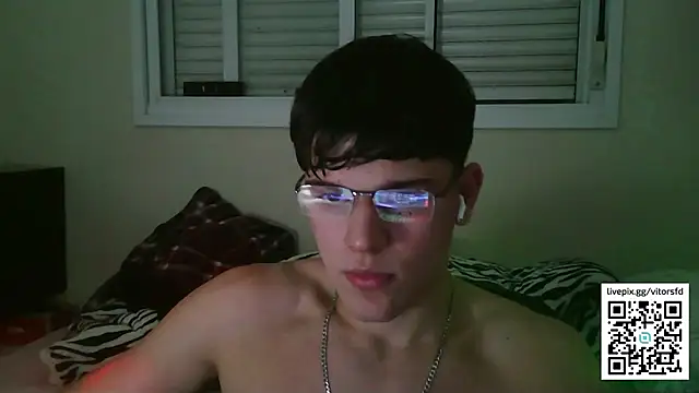 vitorsafado19 online show from September 15, 2025, 1:38 am