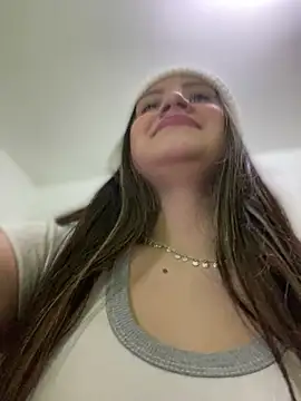 sofia fiore4 online show from February 7, 2025, 1:01 pm