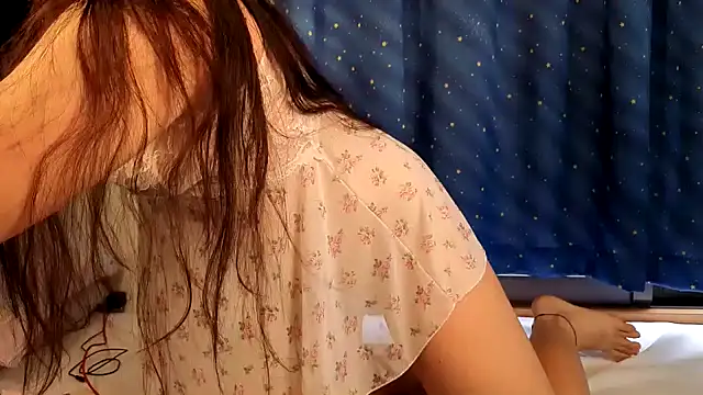 Snapshot of Sisi_cute chatting on April 12, 2026, 1:10 am Sisi cute online show from April 12, 2026, 1:10 am