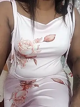 Snapshot of Vedha_Vedhika chatting on September 25, 2025, 5:33 am Vedha Vedhika online show from September 25, 2025, 5:33 am