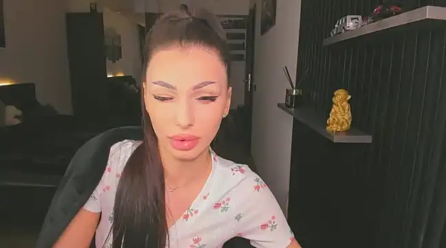 HelenShawn online show from January 28, 2025, 12:36 am