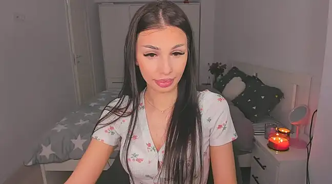 HelenShawn online show from March 22, 2025, 10:15 pm