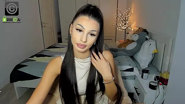 HelenShawn online show from January 15, 2026, 8:45 pm