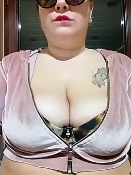 topina8 online show from November 11, 2025, 8:31 pm