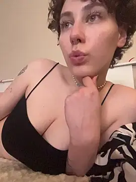 Molli Luv online show from January 15, 2026, 12:21 pm