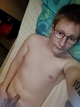 Arttuforyounakedboy online show from March 1, 2026, 4:36 am