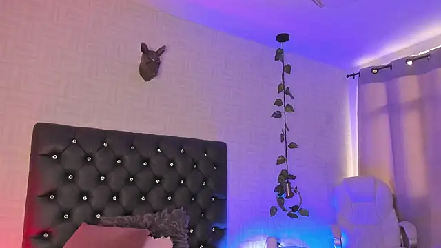 Hannah Jonhson online show from January 29, 2025, 6:39 pm