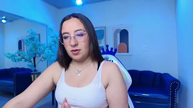 Lilyy evans online show from February 10, 2025, 11:36 am