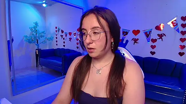 Lilyy evans online show from February 16, 2025, 5:37 pm
