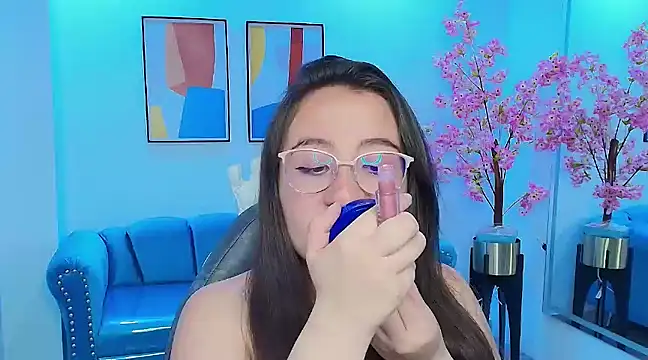 Lilyy evans online show from March 8, 2025, 3:50 am