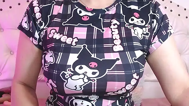 isabelajonesgl online show from September 19, 2025, 4:51 pm