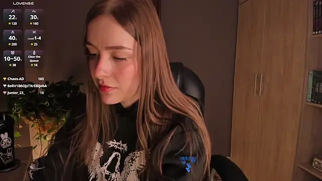 Snapshot of eilynxx chatting on March 7, 2025, 3:51 am eilynxx online show from March 7, 2025, 3:51 am