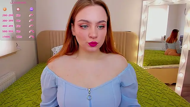 MiaM00N online show from February 19, 2025, 8:12 am