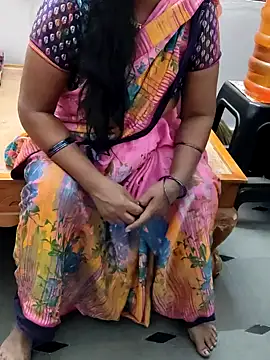 Snapshot of laxmitelugu78 chatting on January 28, 2025, 4:52 pm laxmitelugu78 online show from January 28, 2025, 4:52 pm