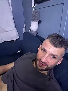 sexyhotstud12 online show from December 21, 2025, 9:49 am